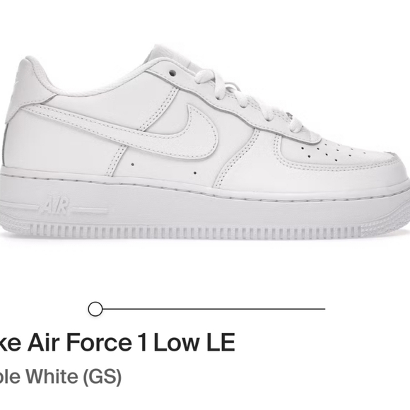 NIKE AIR FORCE LOW TRIPLE WHITE Size 6.5 Y - Picture 15 of 16